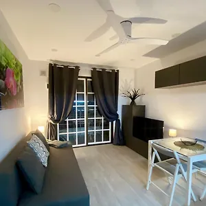 https://diamantino-los-cristianos.tenerifehoteles.net